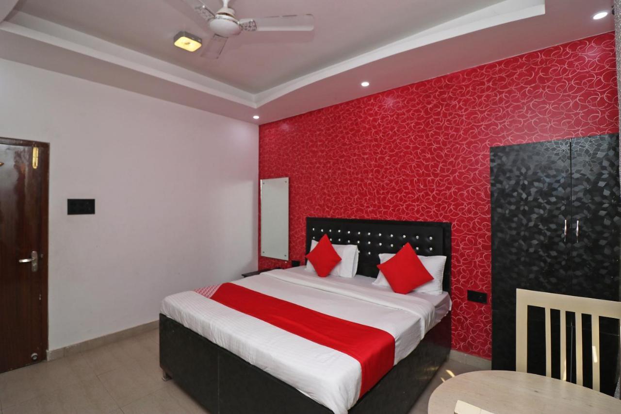 Oyo 62539 Hotel Shree Gopal Puri Buitenkant foto